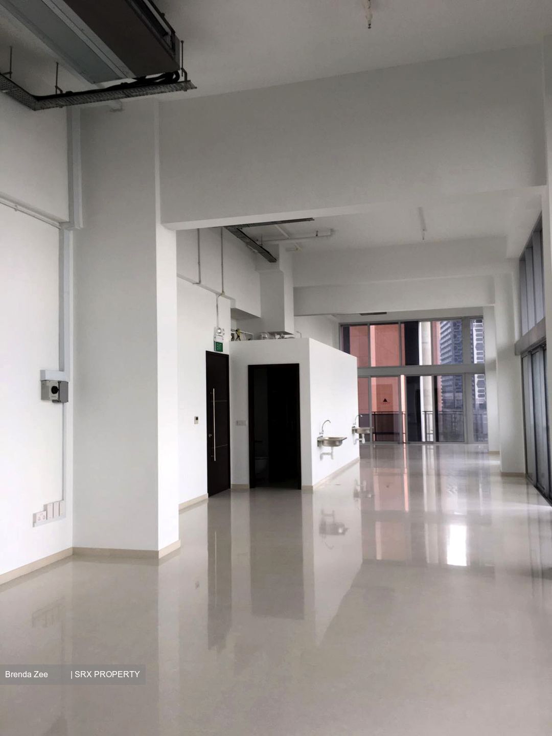 Eon Shenton (D2), Office #395813341